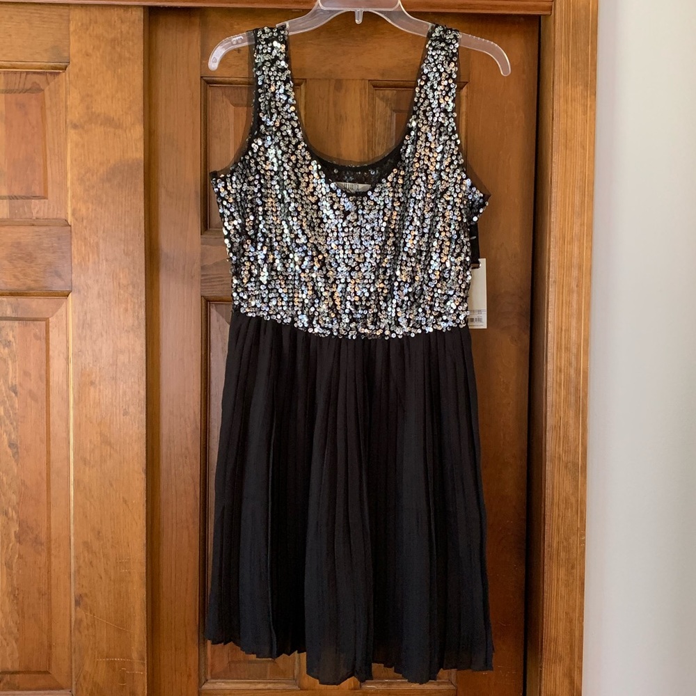 BB Dakota Sequin Top Dress